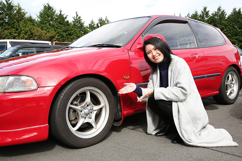 真っ赤なeg6に乗ることになったキッカケはユーロビート 月4で峠に通う女性オーナーが目指す理想形とは トヨタ自動車のクルマ情報サイト Gazoo 真っ赤なeg6に乗ることになったキッカケはユーロビート 月4で峠に通う女性オーナーが目指す理想形とは トヨタ自動車のクルマ情報サイト Gazoo
