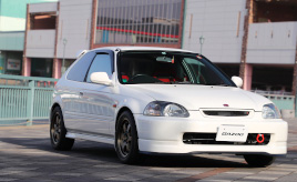 移動手段としてだけじゃない“クルマの楽しさ”をたくさん教えてくれる『シビック先輩』(EK9)