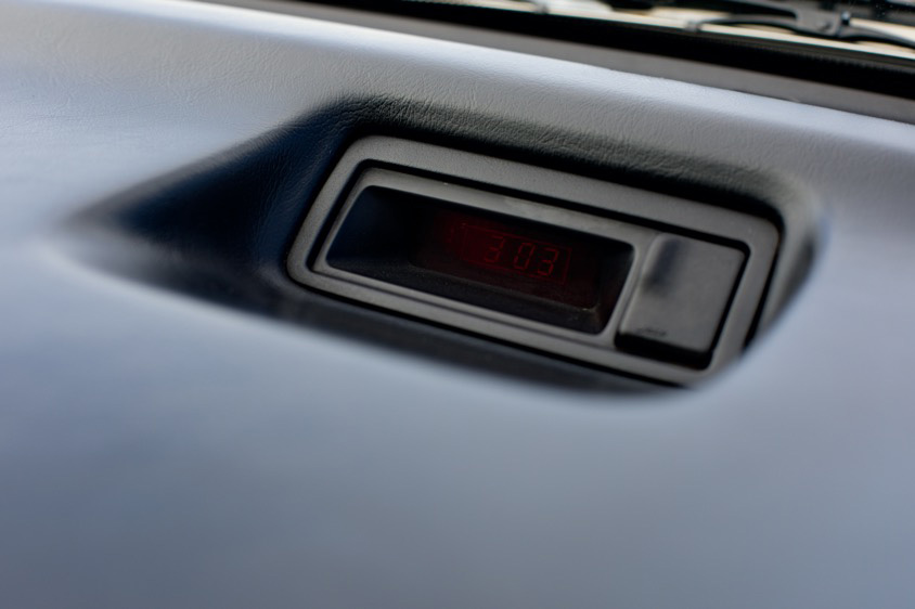 ホンダ・インテグラタイプRのデジタル時計