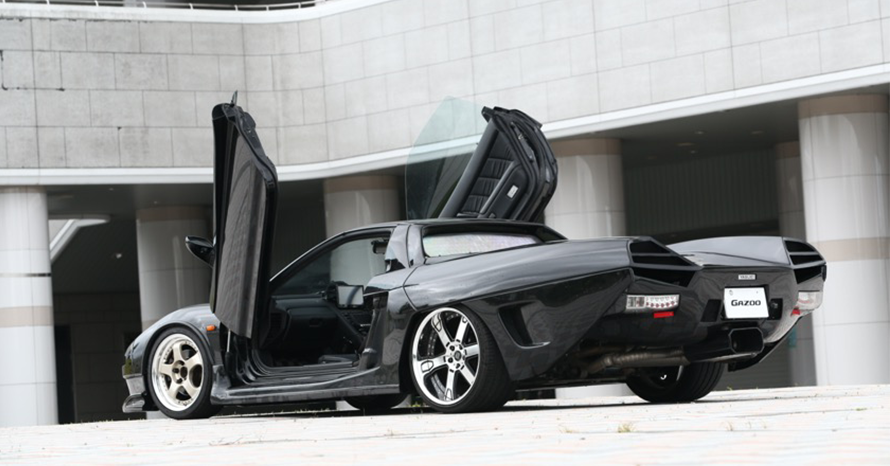 NSX(NA1)をベースに、小学生の時から憧れたスーパーカーを自ら