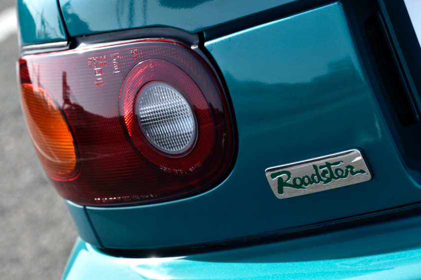 マツダ・ロードスター(NA型)のレールランプ