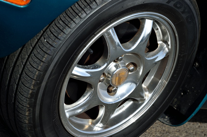 マツダ・ロードスター(NA型)のホイール