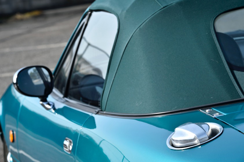 マツダ・ロードスター(NA型)の幌