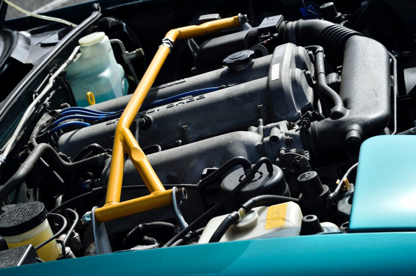 マツダ・ロードスター（NA型）のエンジンルーム