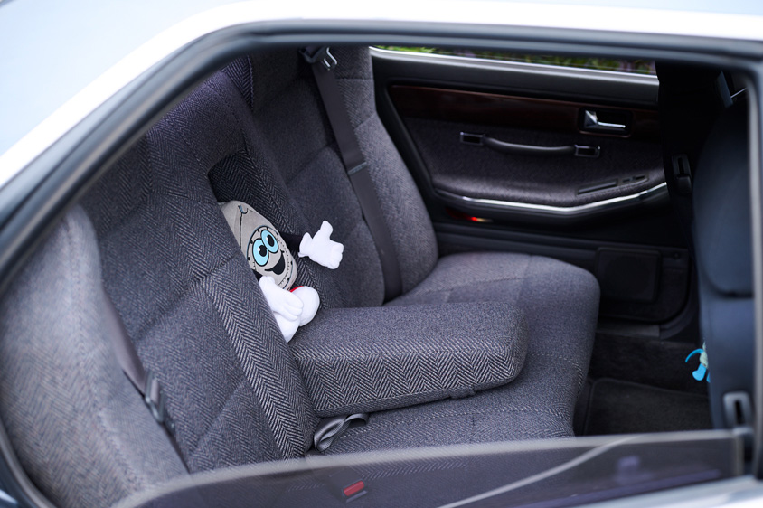 マツダ・ルーチェの後席