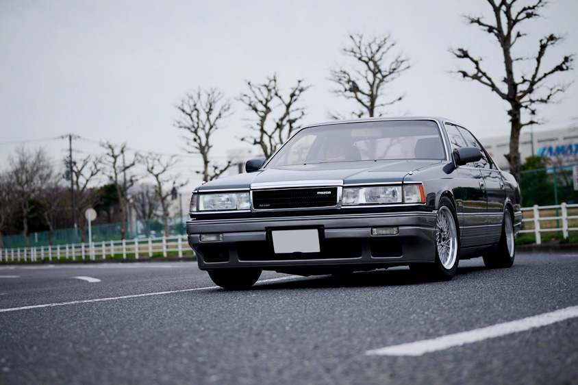 マツダ・ルーチェのフロントビュー