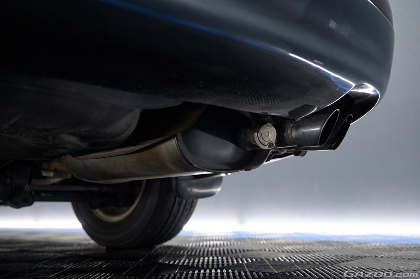 マツダ・センティアのマフラー