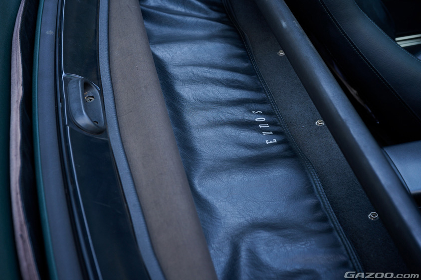 マツダ・ユーノスロードスター VRリミテッドシート コンビネーションBのＥＵＮＯＳのご