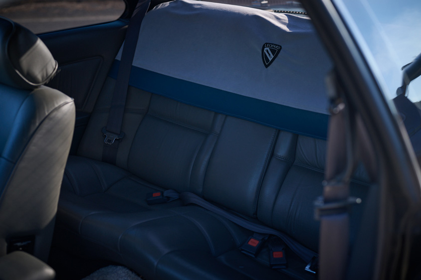 日産・レパード アルティマの後席シート