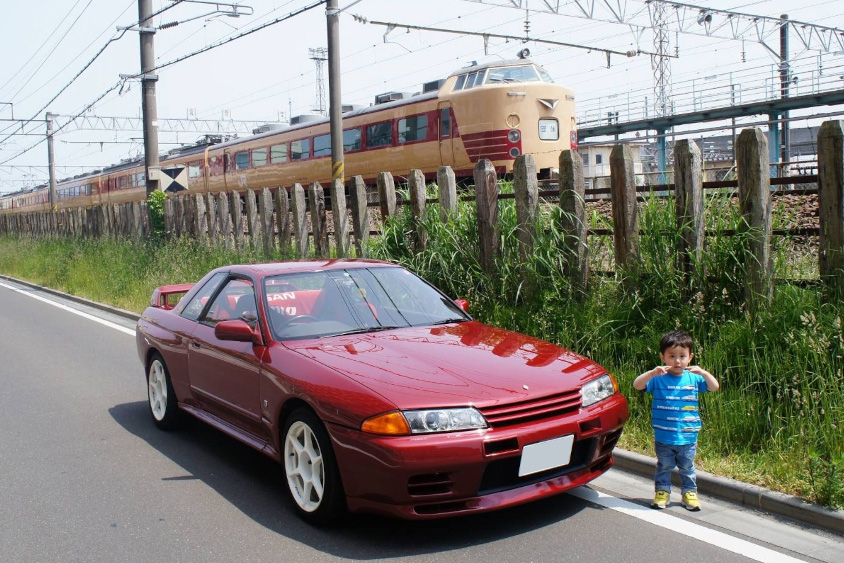 日産・スカイラインGT-R（R32型）と息子さん