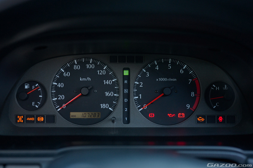 日産・ステージアのメーター