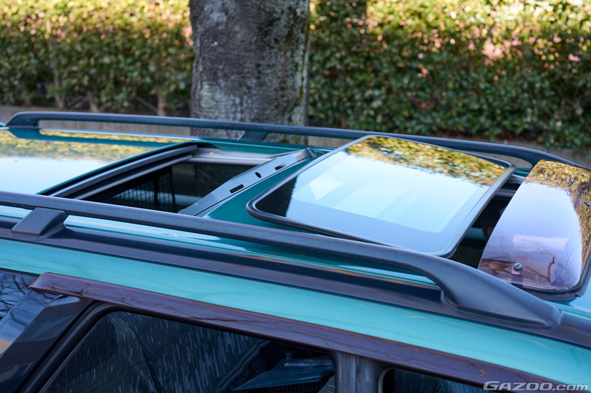 日産・ステージアのサンルーフ