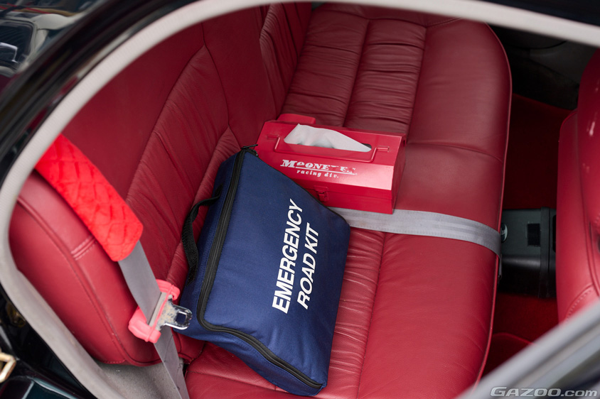 マルコ1000デラックスの後席