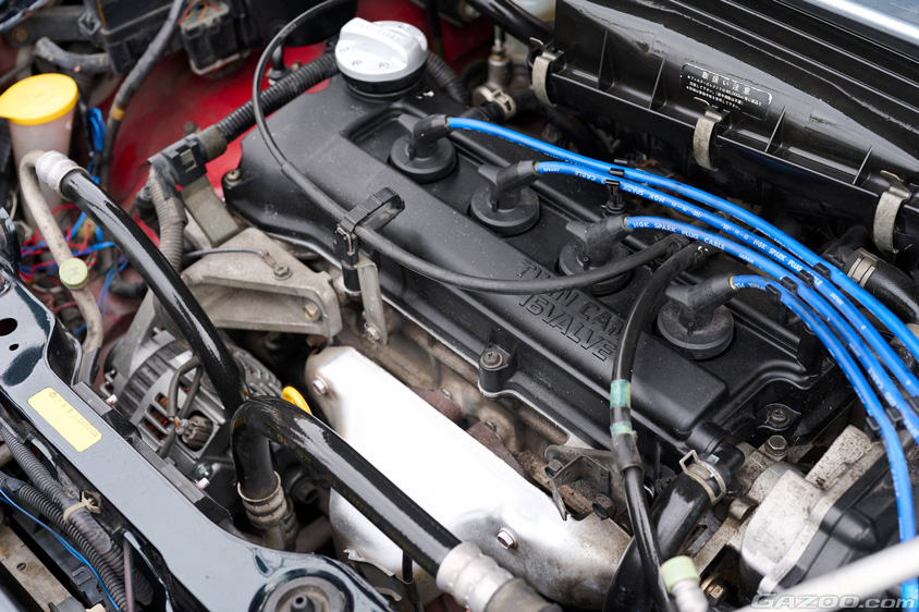 マルコ1000デラックスのエンジンルーム