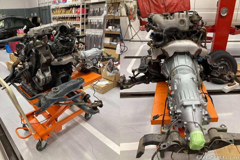 日産・セドリックバン（VY30）のオーバーホール中のエンジンとトランスミッション