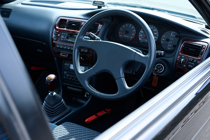 トヨタのカローラ 1.3 GS（EE111型／欧州仕様）