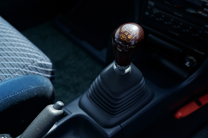 トヨタのカローラ 1.3 GS（EE111型／欧州仕様）