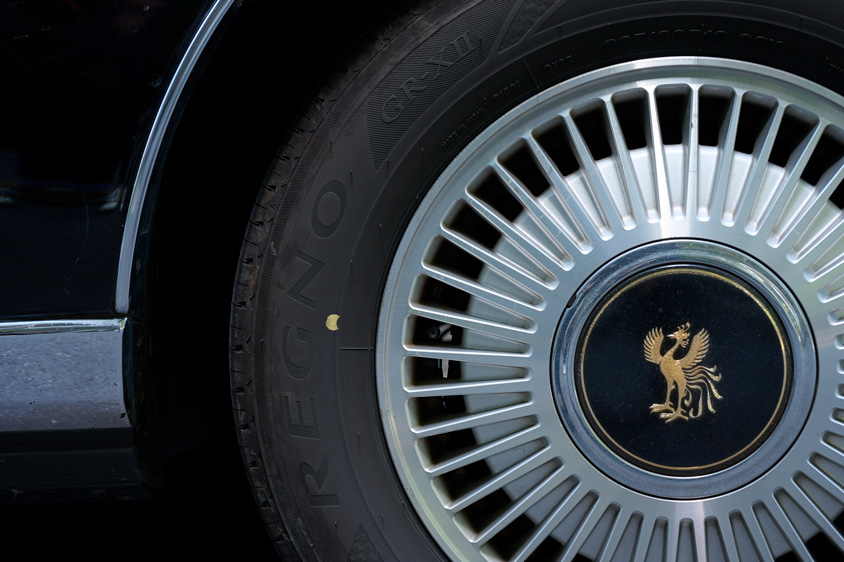 トヨタ・センチュリーが履いたブリヂストンレグノ