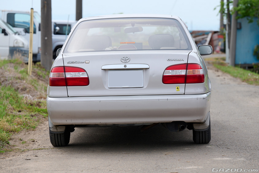 トヨタ・カローラSEサルーンのリア