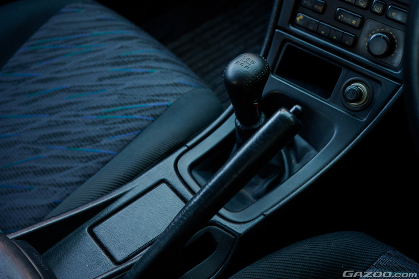 トヨタ・セリカ GT-FOUR（ST205）のシフトノブ