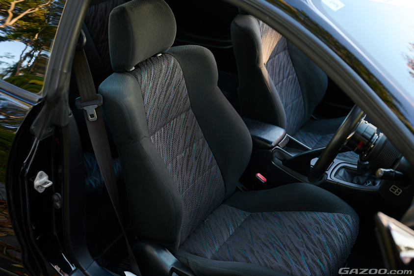 トヨタ・セリカ GT-FOUR（ST205）のフロントシート