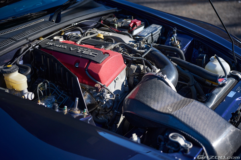 ホンダ・S2000（AP1）のエンジンルーム