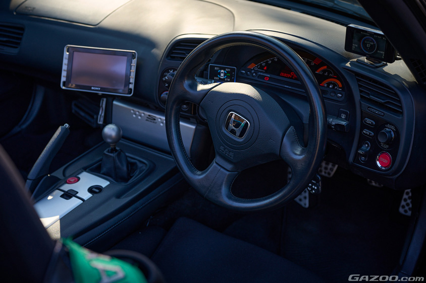 ホンダ・S2000（AP1）の運転席