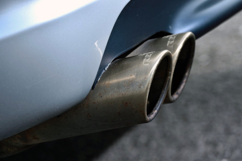 BMW 318i M-SPORT(E46型)のエキゾースト