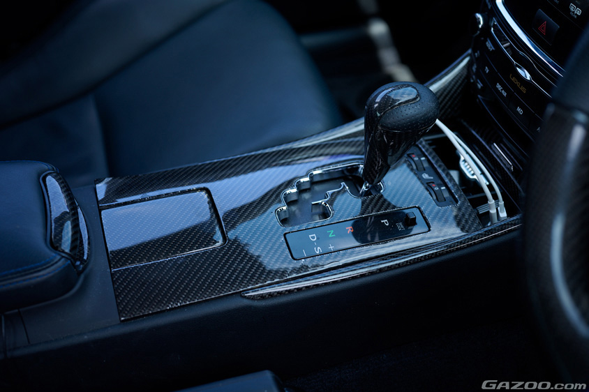 レクサス・IS F のシフトノブ