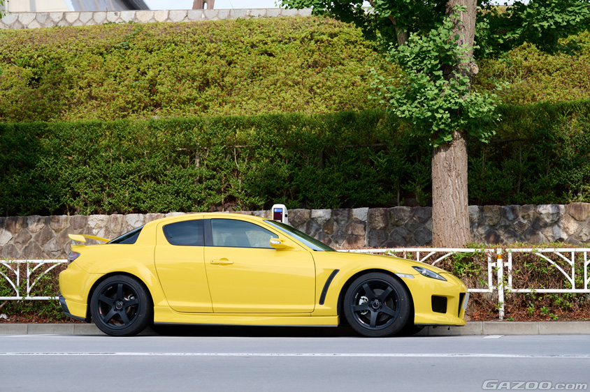 マツダ・RX-8の右サイド