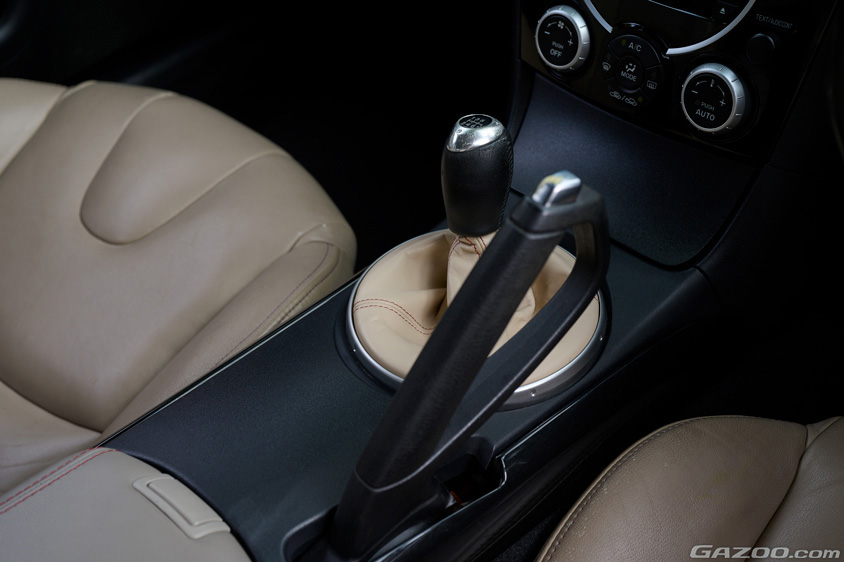 マツダ・RX-8のシフトノブ