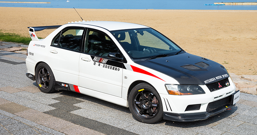 スポーツカーへの興味、サーキット走行の楽しさ、仲間との繋がり。父の