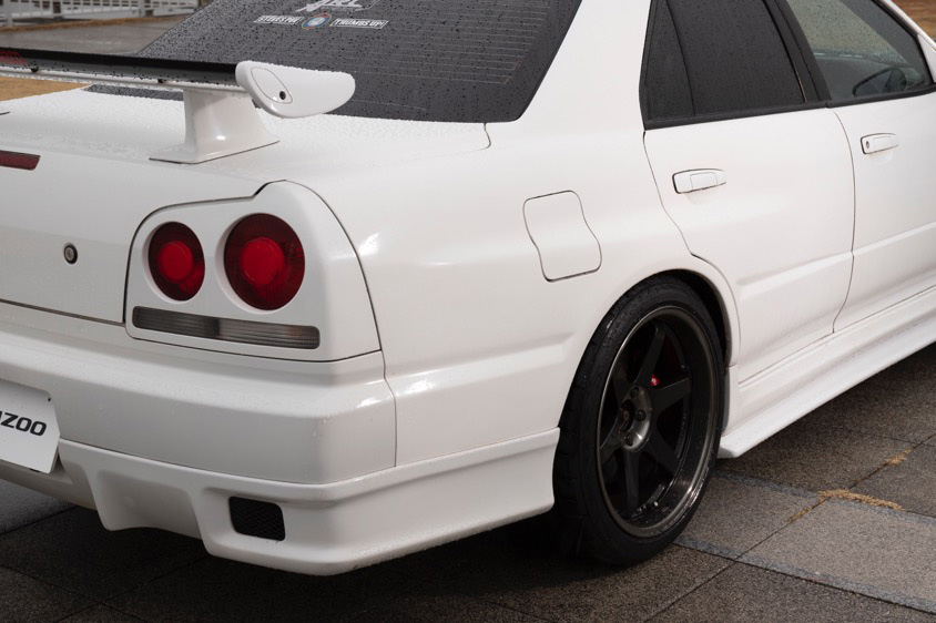 『4ドア仕様のR34GT-R』日産・スカイライン(ENR34)