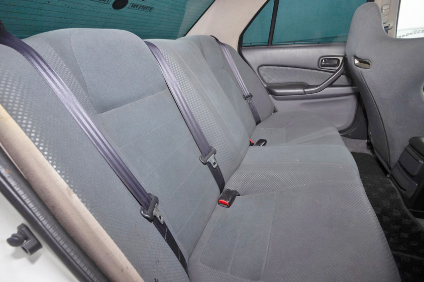 『4ドア仕様のR34GT-R』日産・スカイライン(ENR34)