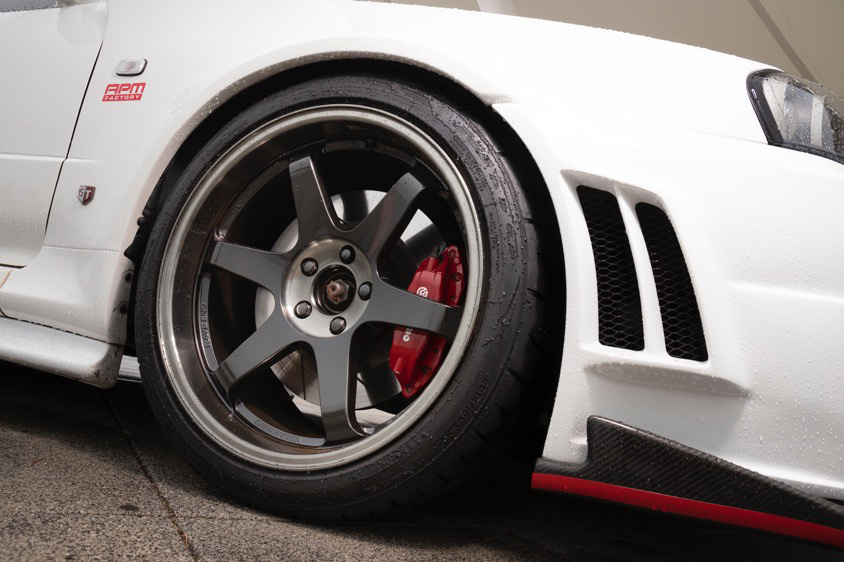 『4ドア仕様のR34GT-R』日産・スカイライン（ENR34)