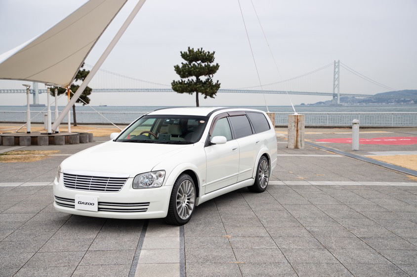 日産・ステージアと明石海峡