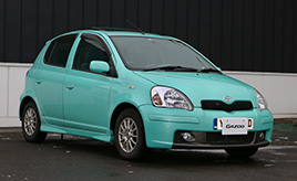 ずっと手放せない希少ボディーカラーのヴィッツ