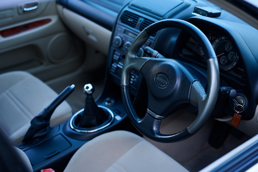 トヨタ・アルテッツァ AS200 European Elegant EDITIONの運転席