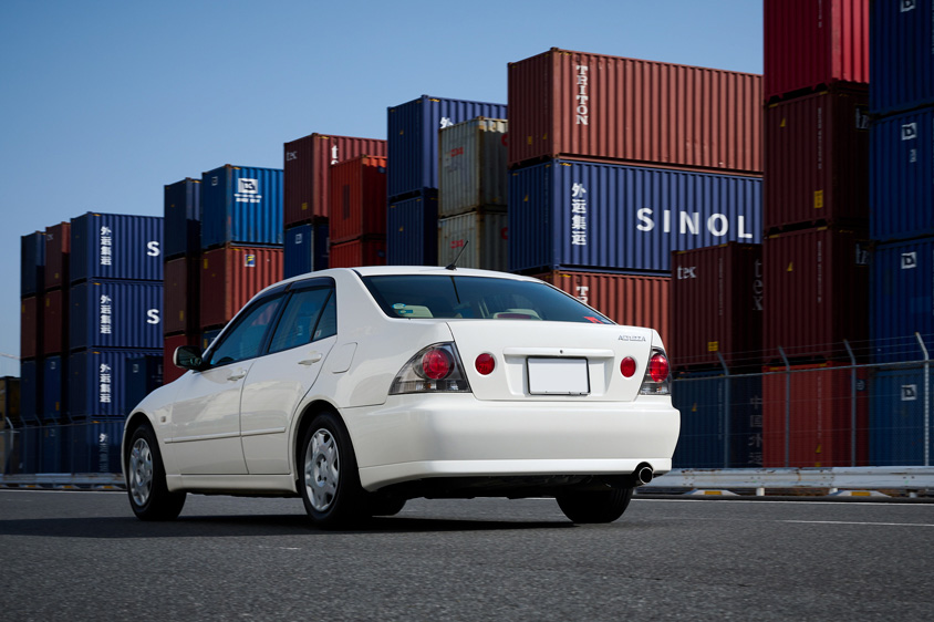 トヨタ・アルテッツァ AS200 European Elegant EDITIONのリヤビュー