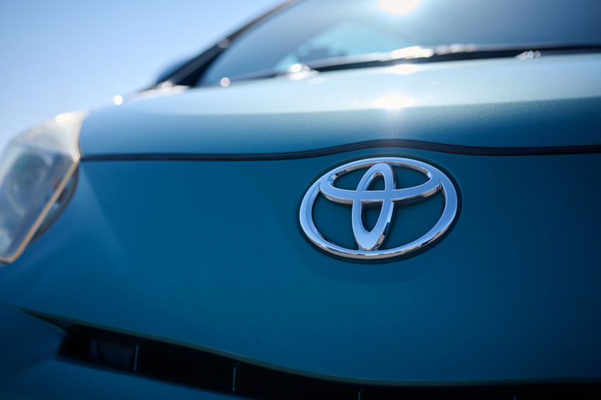 トヨタ・iQのトヨタロゴ