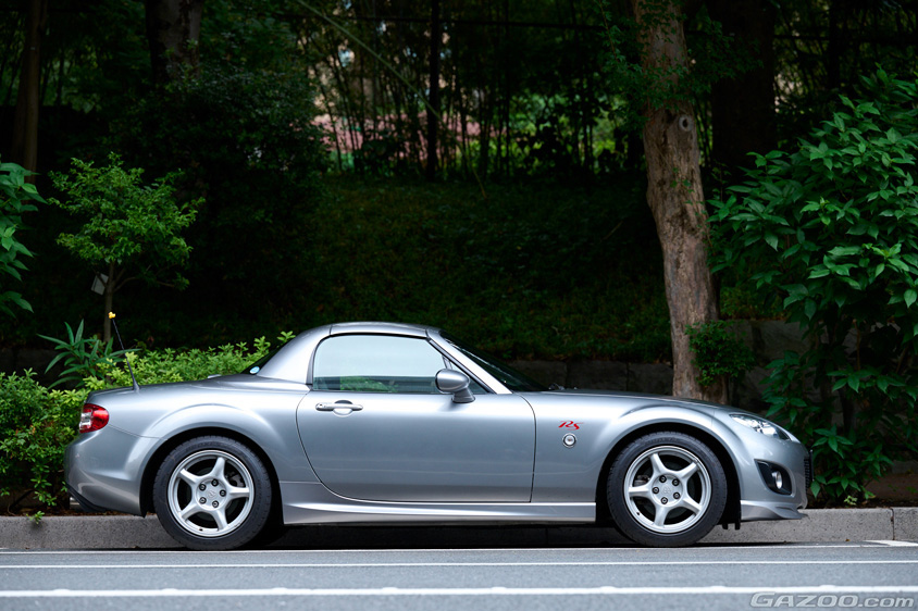 マツダ・NCロードスターの右サイドビュー