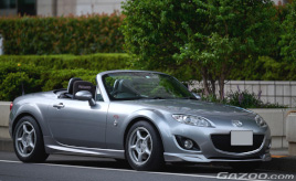 新車から14年。2010年式マツダ ロードスター RS RHT(NCEC型)で楽しむ「余白」とは