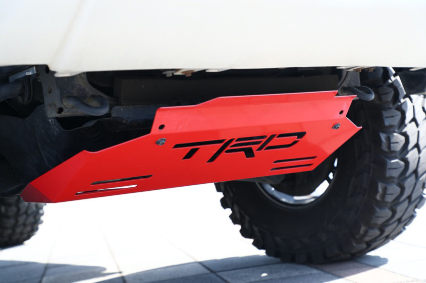 1GRエンジン搭載のトヨタ・150ランドクルーザープラド