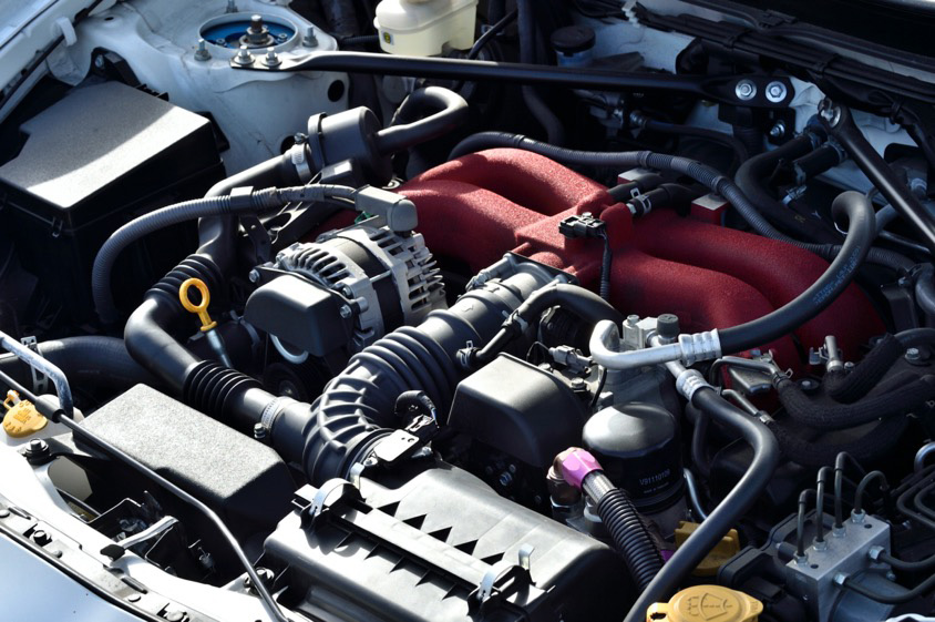 トヨタ・86のエンジンルーム