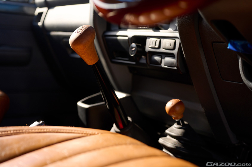 トヨタ・ランドクルーザー70のシフトノブ