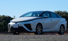 「元東京2020オリパラ仕様のクルマ」を愛車に。2020年式トヨタ ミライ(JPD10型)