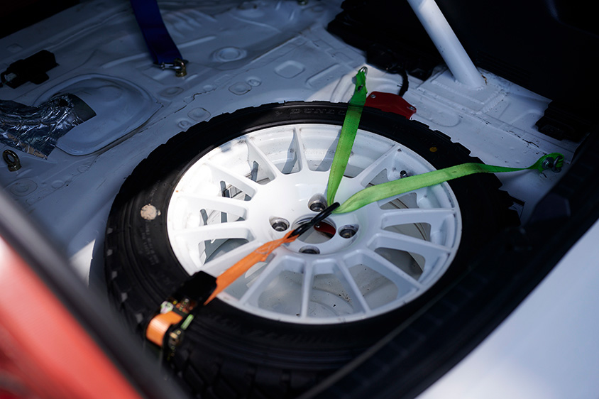 トヨタ・ヴィッツRSのスペアタイヤ