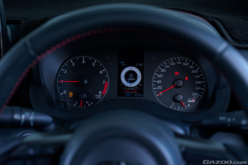 トヨタ・GRヤリス RZ ハイパフォーマンス 1stエディションのメーター