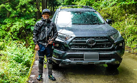 多忙なビジネスマンのデジタルデトックスを支えるトヨタ RAV 4オフロードパッケージ