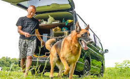 ハイエースじゃないと実現不可能な、命の恩人でもある愛犬とのアウトドアライフ